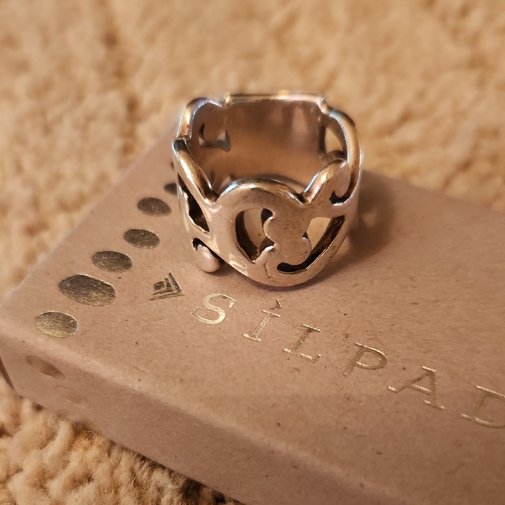 Silpada Artistic Silver Band size 5